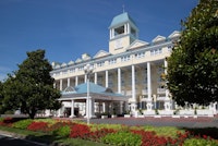 Disneys Newport Bay Club