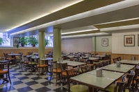 Avenue Hotel