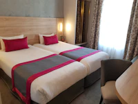 HOTEL CHAMPERRET ELYSEES
