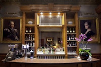 Strathmore Hotel - Gem Hotel