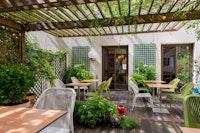 Hotel Paris Louis Blanc - Gare du Nord, Paris 10